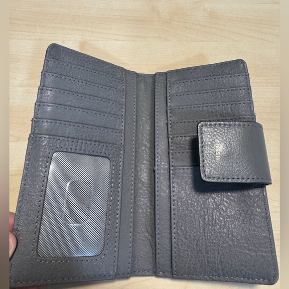 Fossil Wallet - Picture 3 of 3